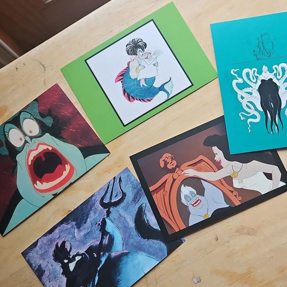 DISNEY VILLAINS POSTCARDS PACK